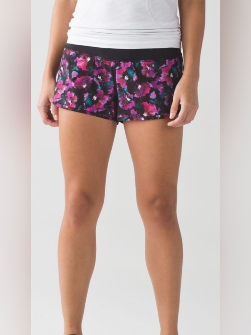Lululemon Speed Short, Size 8 in Midnight Bloom